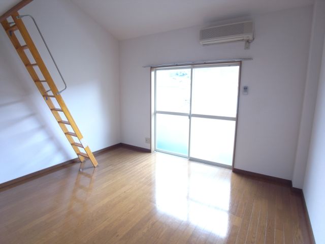 Living and room. Western style room