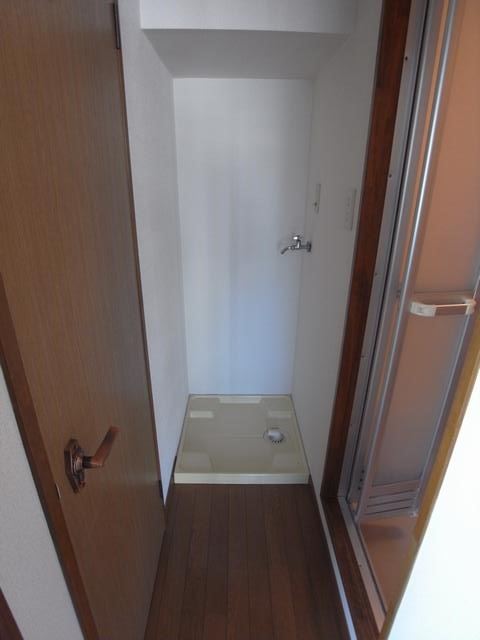 Washroom. Dressing room