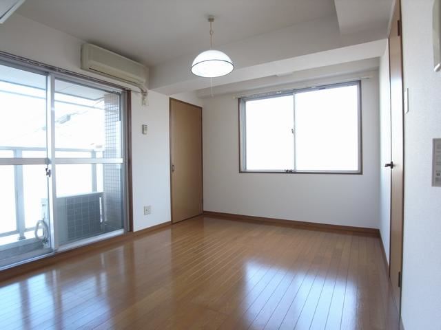 Living and room. Western style room