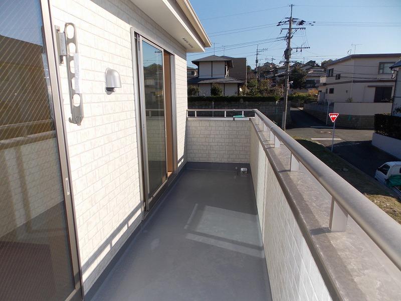 Balcony. The south side is with a wide balcony (^_^) /  The best is to hang out futon! !