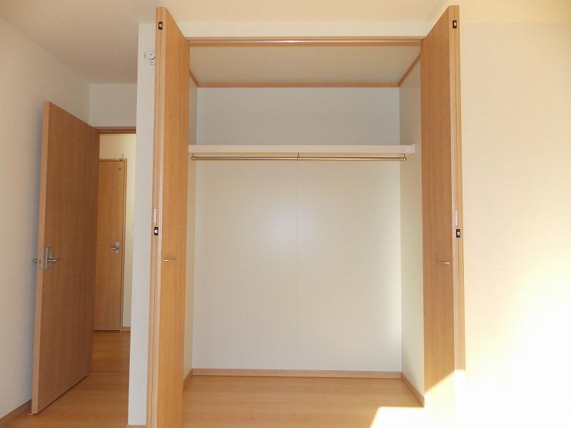 Receipt. Since the height also depth also enough, Let's use widely efficiently accommodated in the room (^_^) / Tsu wife!  Is the big appeal Yoo ~ (^o^)