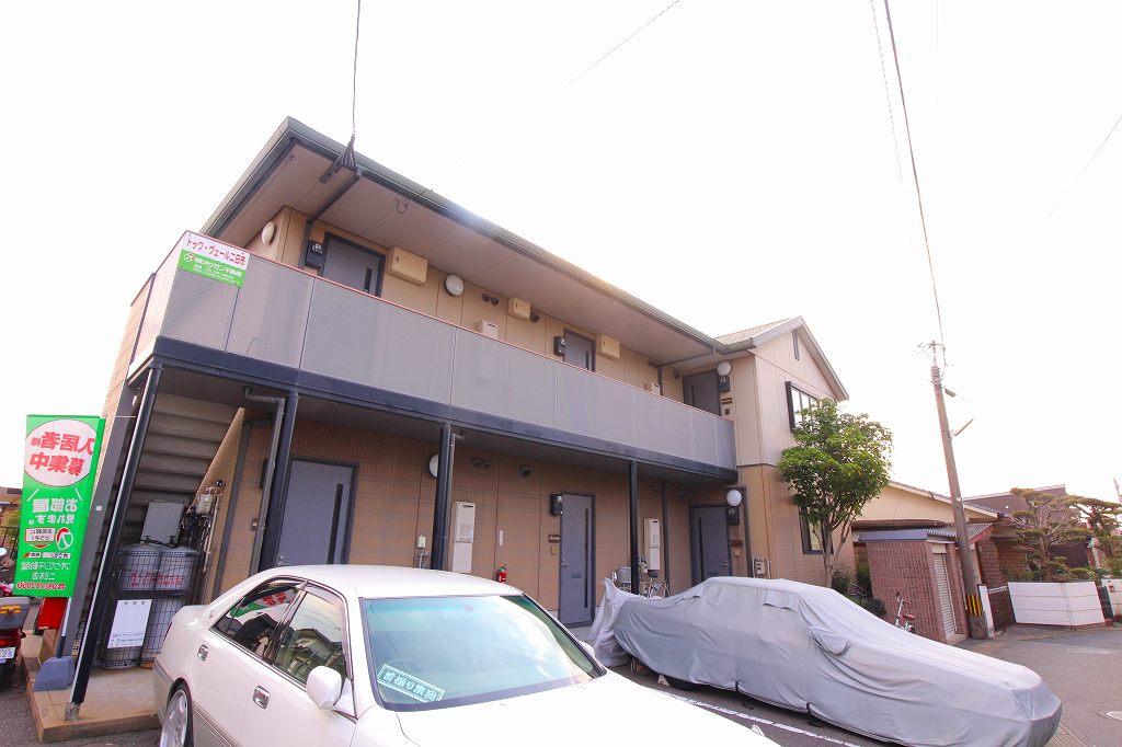 Building appearance. Appearance 2