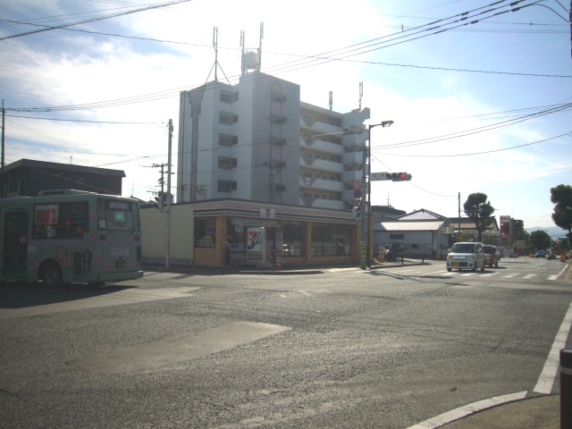 Convenience store. Seven-Eleven Dazaifu store up (convenience store) 260m