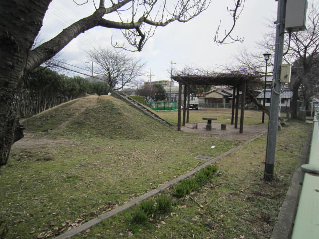 park. 990m until Tonokoga park (park)