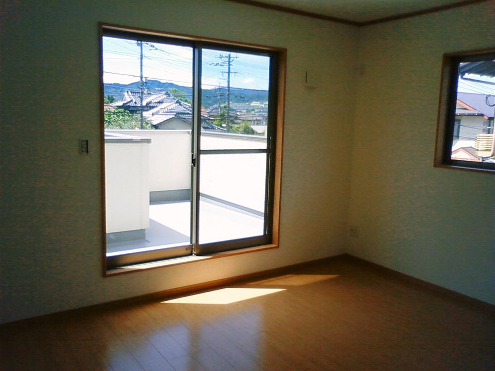 Non-living room. Room (August 2012) shooting