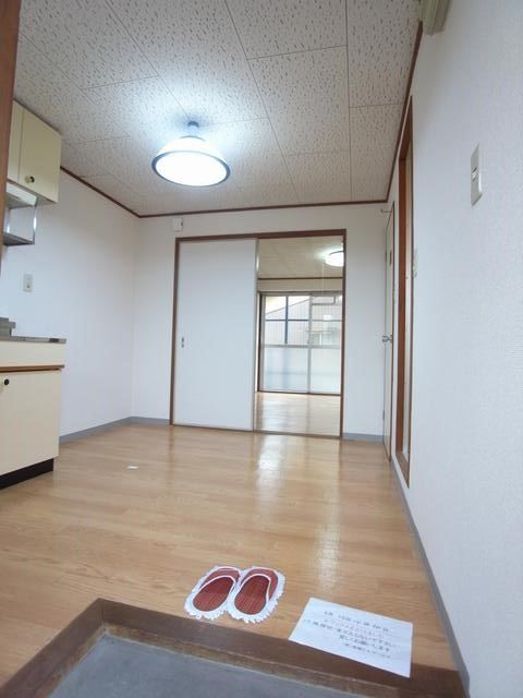 Living and room. Day is good.