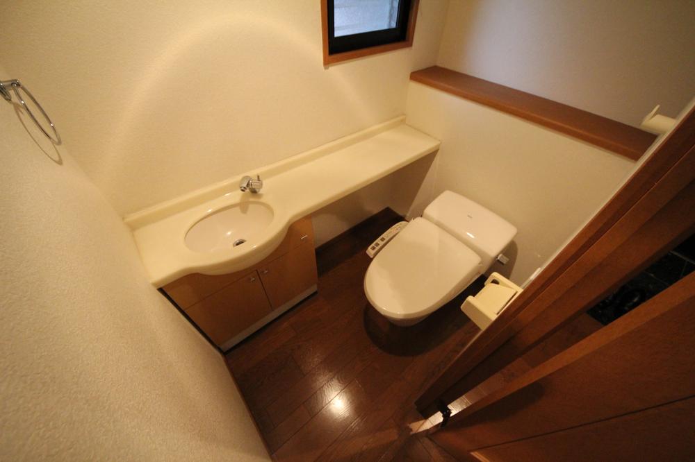 Toilet. Local (10 May 2013) Shooting