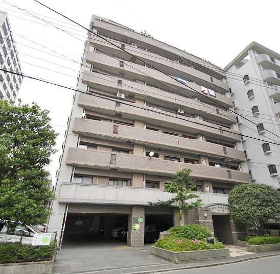 Building appearance. Yakuin 5-minute walk from the train station