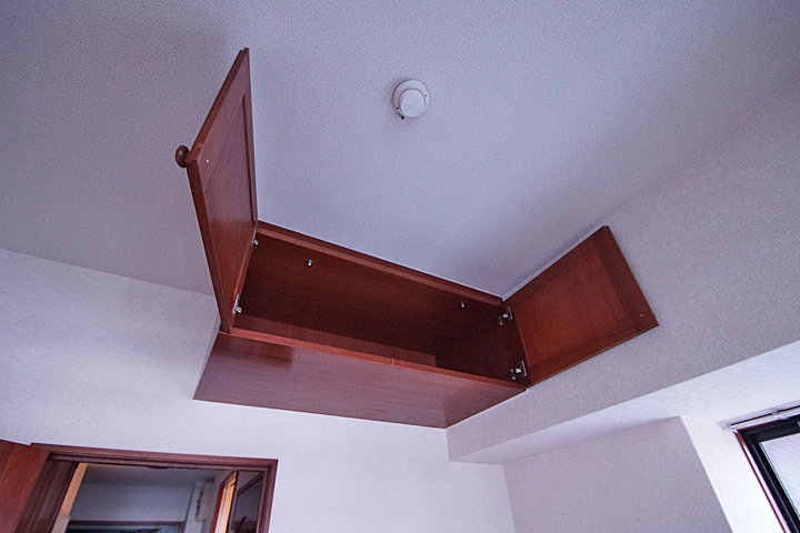 Receipt. Upper receiving