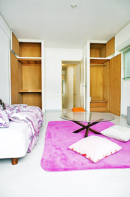 Living and room. Room 2