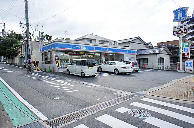 Convenience store. 50m to Lawson (convenience store)