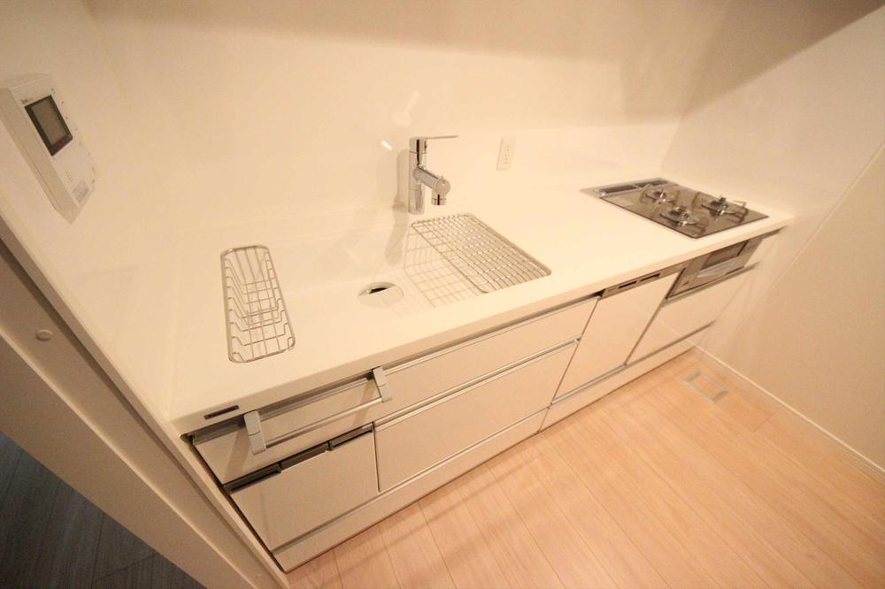 Kitchen. (November 2013) Shooting