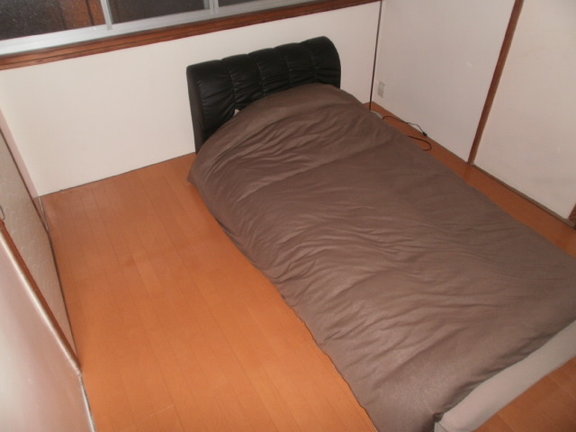 Other room space. Model is room.