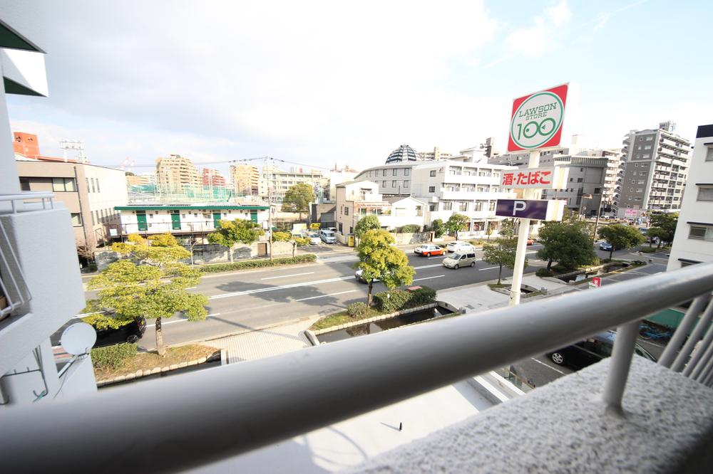 View photos from the dwelling unit. Local (12 May 2013) Shooting