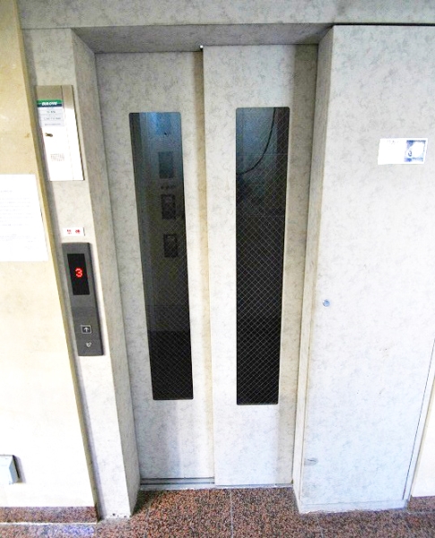 Other common areas. With elevator