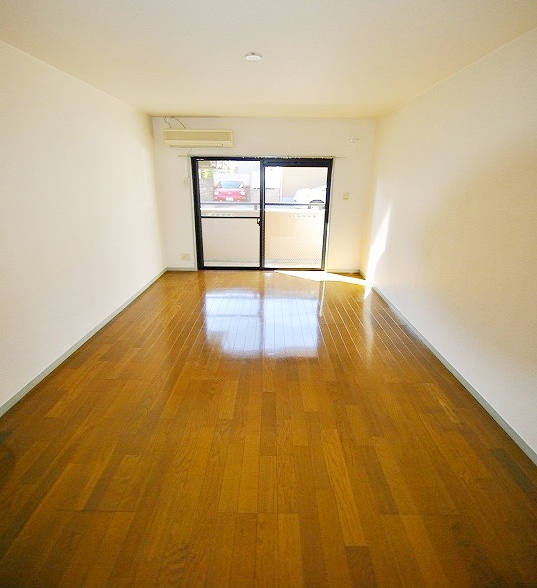 Other room space. Furniture consumer electronics with possible consultation