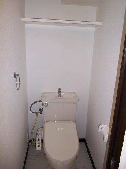 Toilet