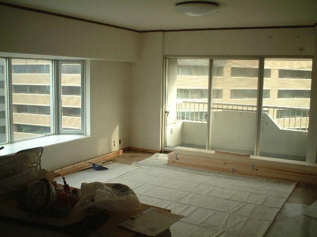 Living. It's back in the large-scale renovation