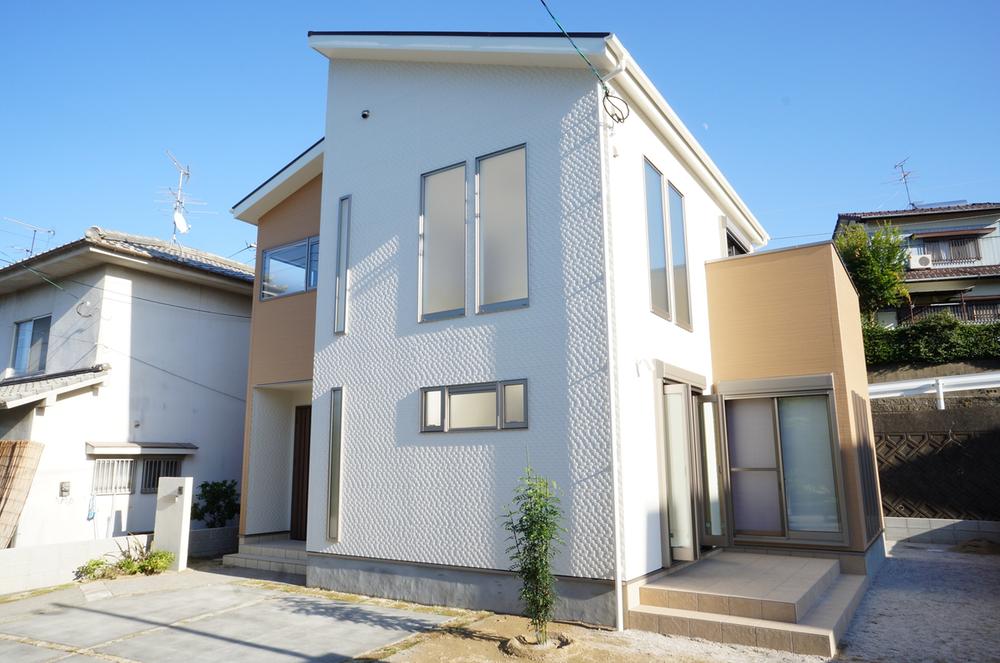 Building plan example (exterior photos).  ◆ Libero Square construction example photo ◆