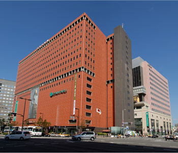 Shopping centre. Hakata Daimaru until the (shopping center) 900m