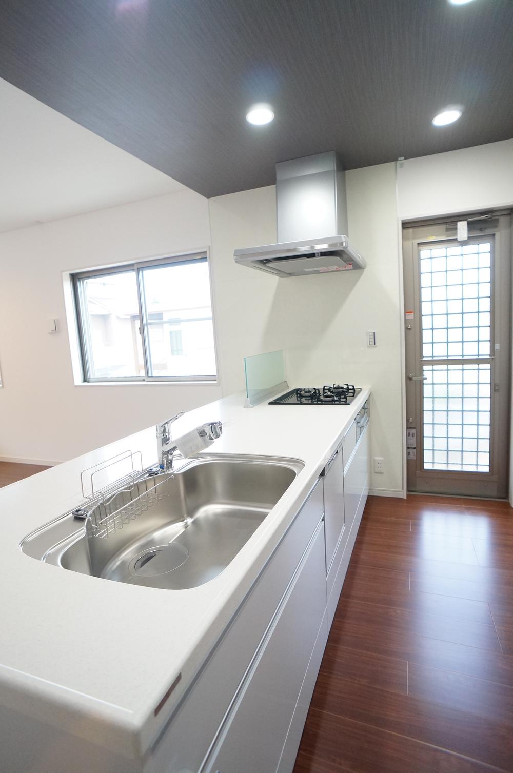 Kitchen. ◆ ◇ the face-to-face system kitchen designed with wife eyes of width 2 meters 55 centimeters "wide span! ! "I am it will be fun every day of cooking ◇ ◆