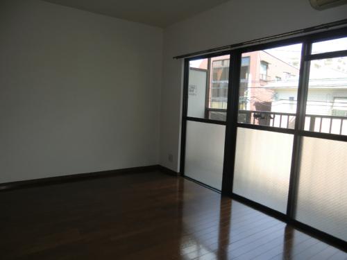 Other room space. About 7.3 Pledge of Western-style