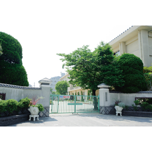 Primary school. 480m to Fukuoka Minami This Hitoshi elementary school (elementary school)