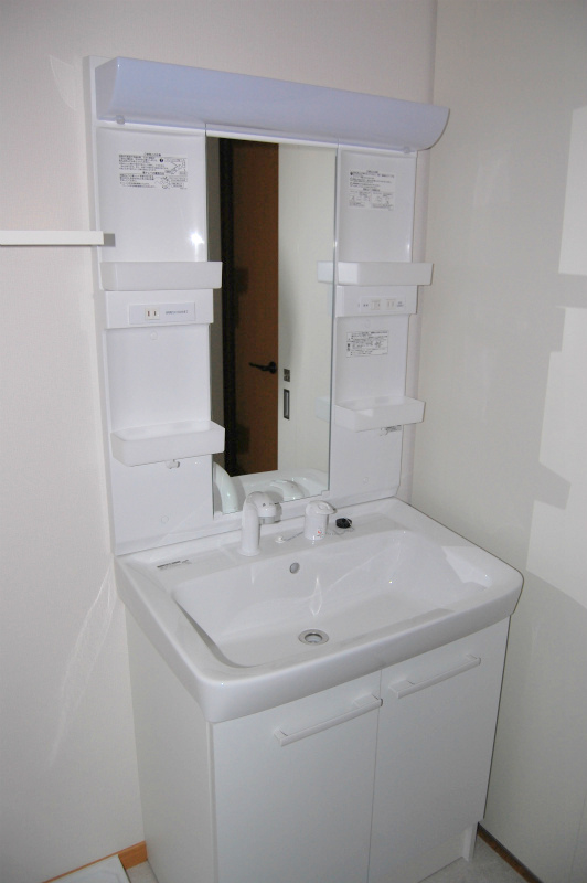 Living and room. It will be another of the floor plan of the same property