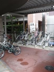 Other common areas. It has been neatly organized