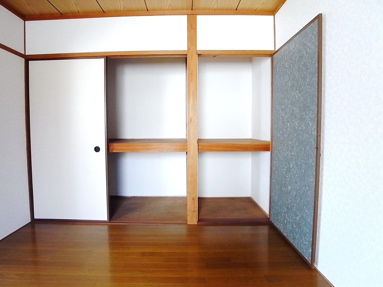 Receipt. Storage There are plenty of