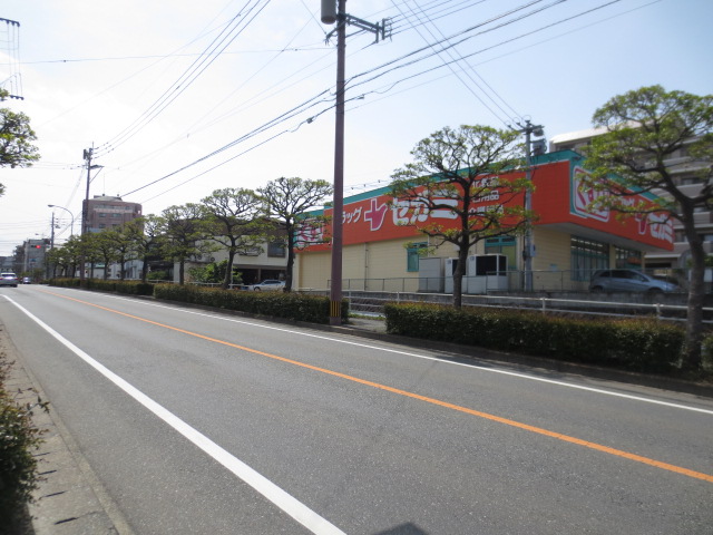 Dorakkusutoa. Drag Segami Hirao Sanso dori 868m to (drugstore)