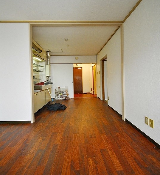 Other room space. LDK10 Pledge