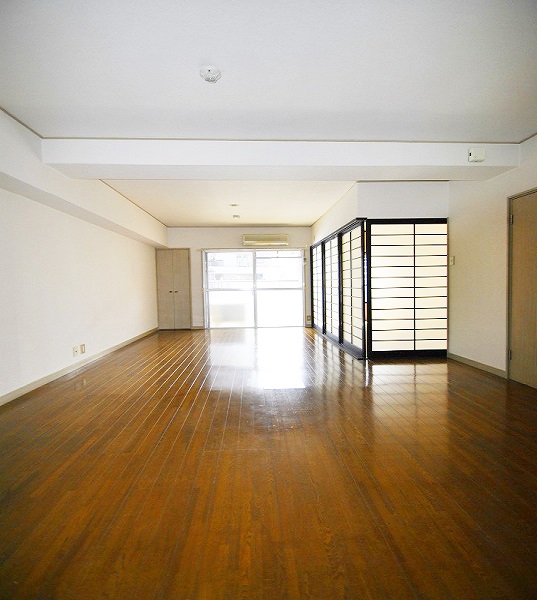 Other room space. Initial cost split Allowed