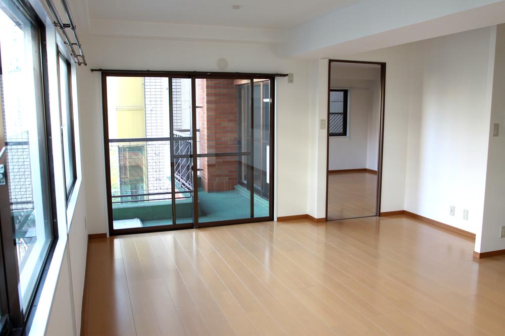 Non-living room. Living