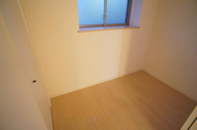 Receipt. Walking closet