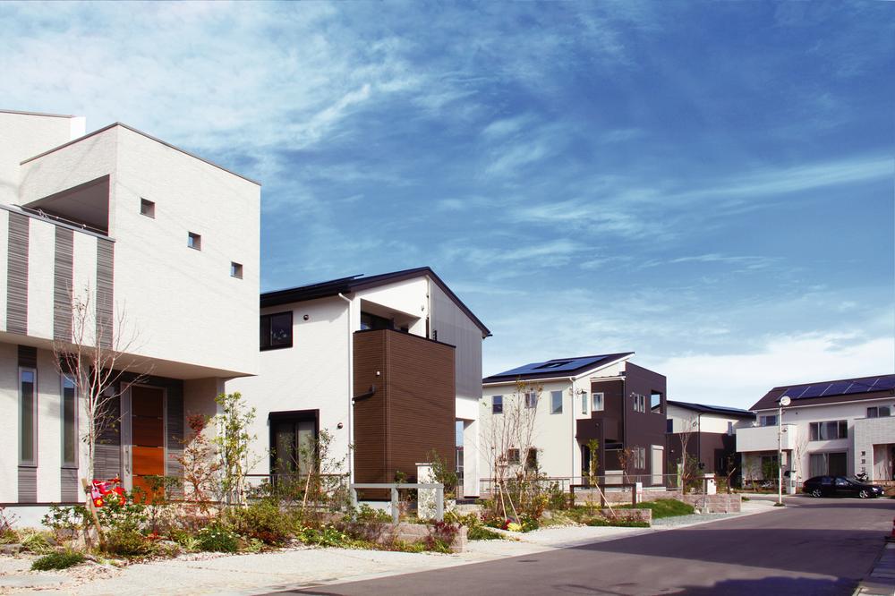 Sale already cityscape photo. Sale already the city average