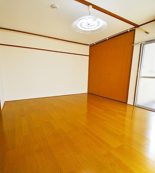 Other room space. Widely clean