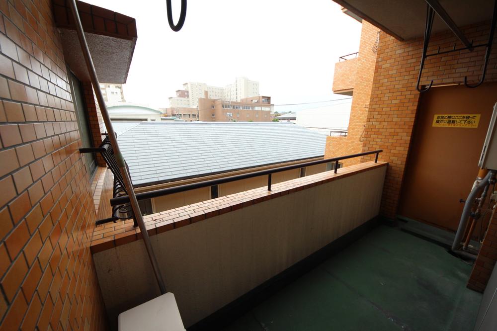 Balcony. Local (10 May 2013) Shooting