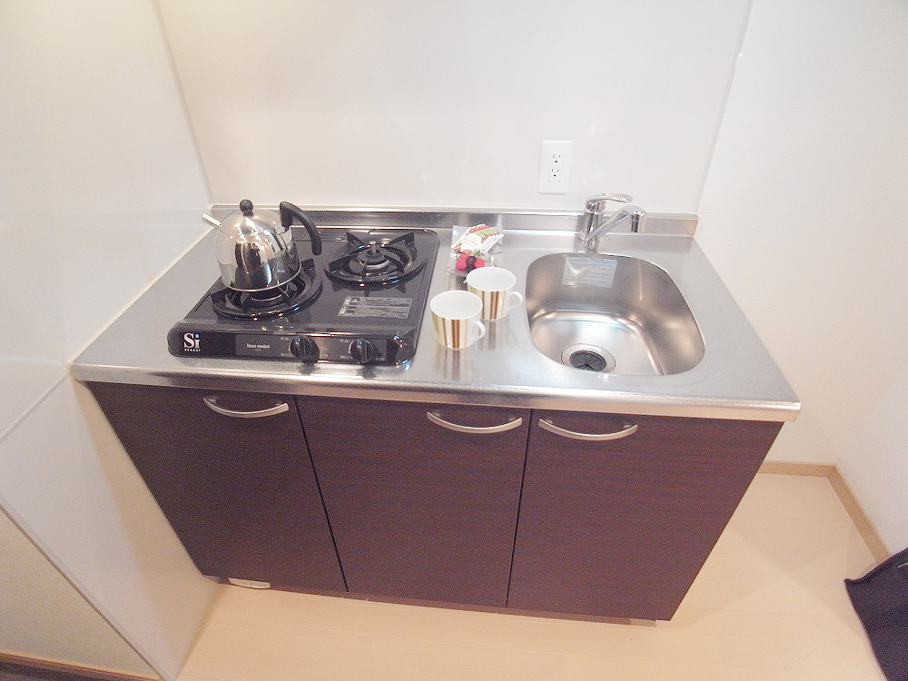 Kitchen. 2 lot gas stoves