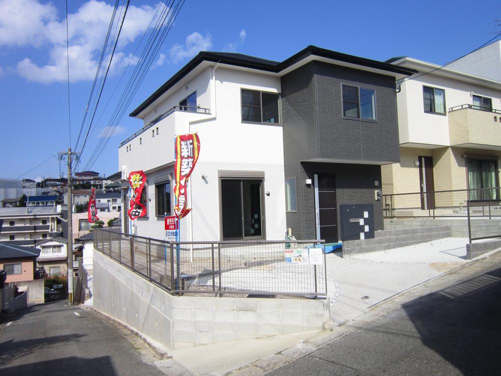 Local appearance photo. 2013 October