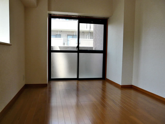 Living and room. Indoor (Western-style)