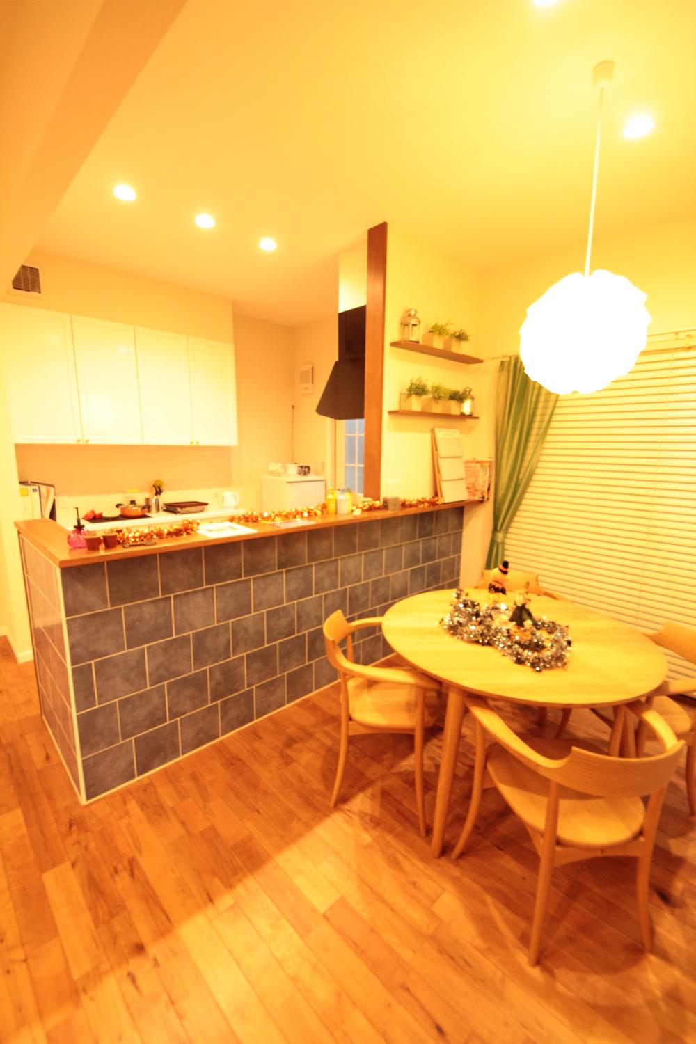 Living. Local (10 May 2013) Shooting