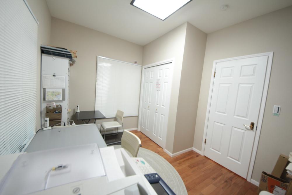 Non-living room. Local (10 May 2013) Shooting