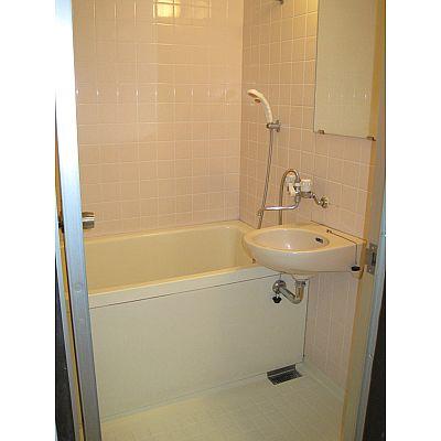 Bathroom. bathroom!