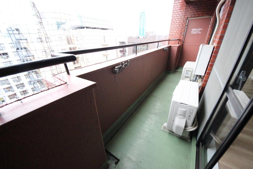 Balcony. (November 2013) Shooting