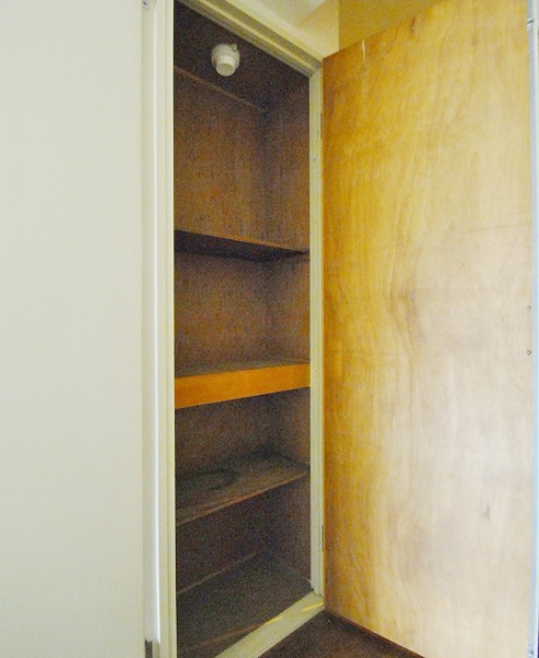 Receipt. Storage lot