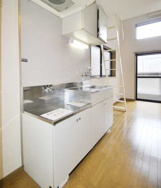 Kitchen. Two-burner gas stove has is can be installed