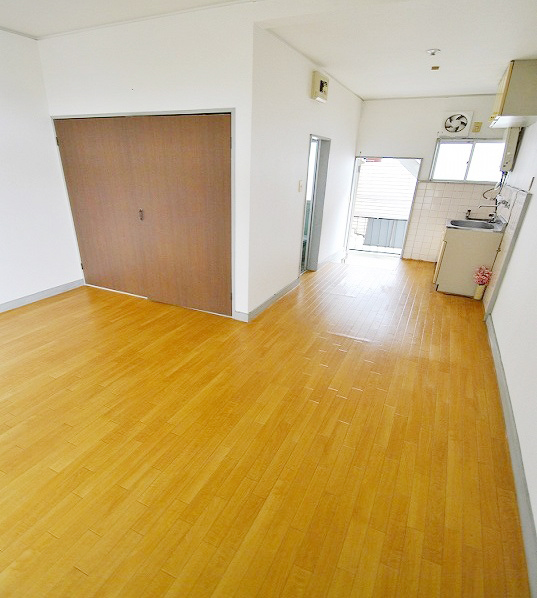 Other room space. Clean room flooring