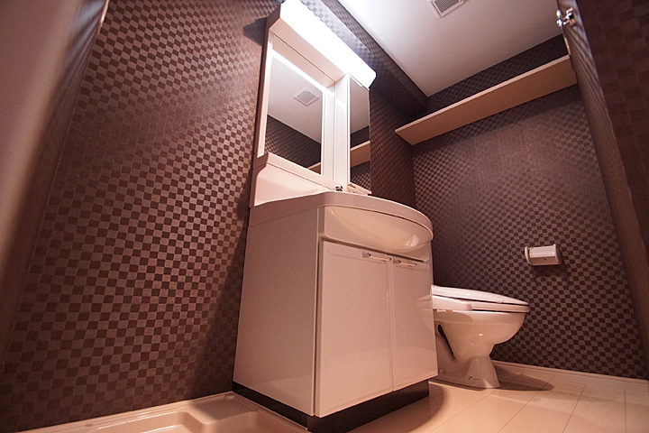 Washroom. Wash dressing room