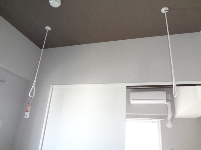 Other Equipment. Not troubled even on a rainy day because it is the indoor dry equipment